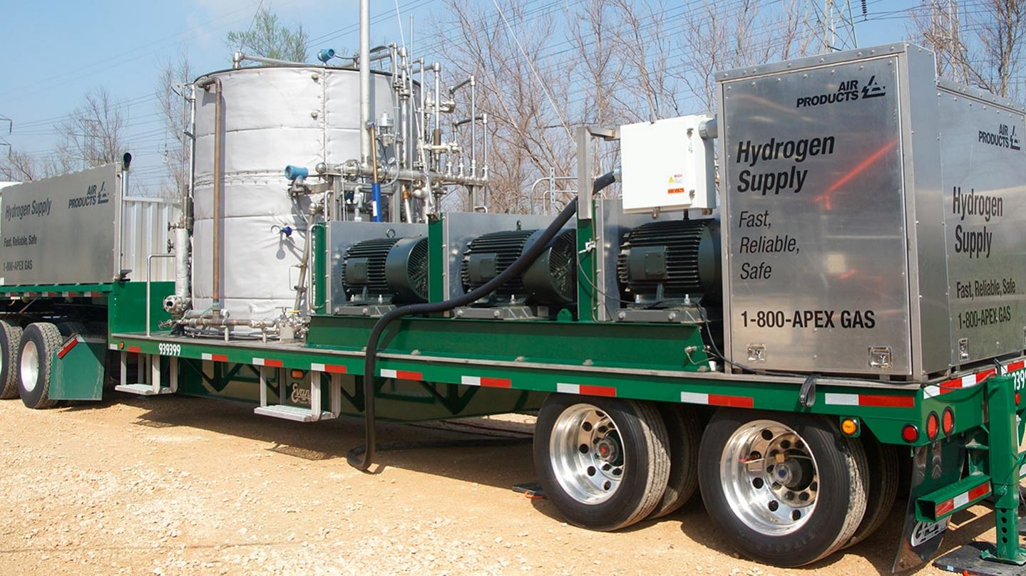 Our proprietary mobile Cryogenic Hydrogen Compressor (CHC) liquid supply system is one of our many supply options that can provide hydrogen at your site.